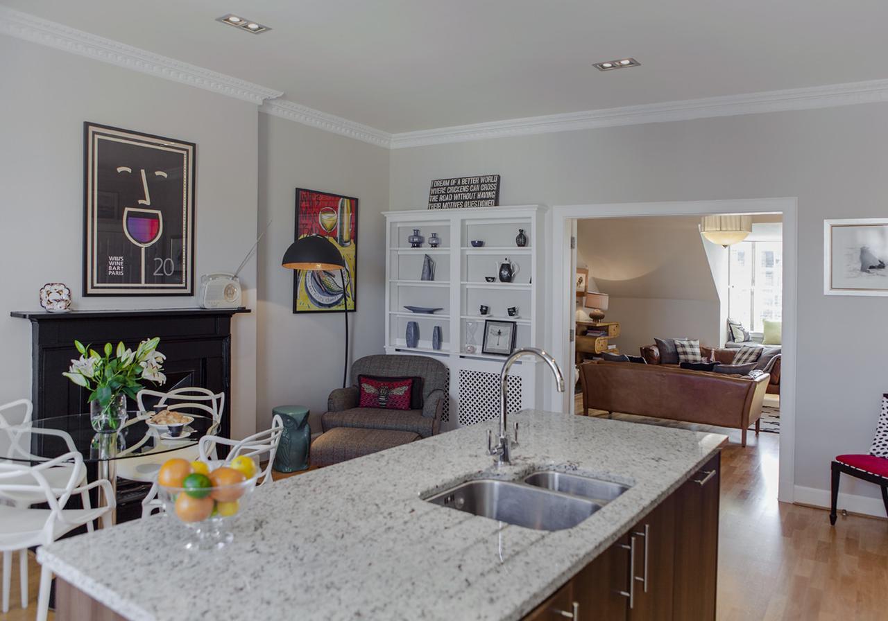 The Skyline - The Edinburgh Address Apartment Luaran gambar