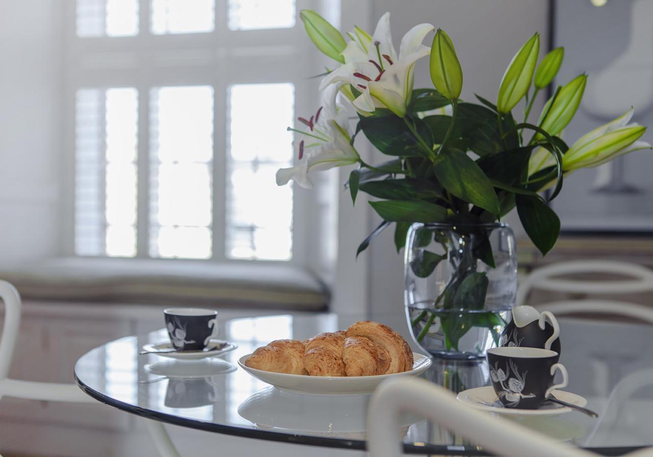 The Skyline - The Edinburgh Address Apartment Luaran gambar